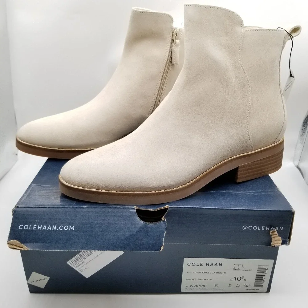 Cole Haan Women River‎ Suede Chelsea Ankle Sz 10.5 B Bootie  Beige Casual Office